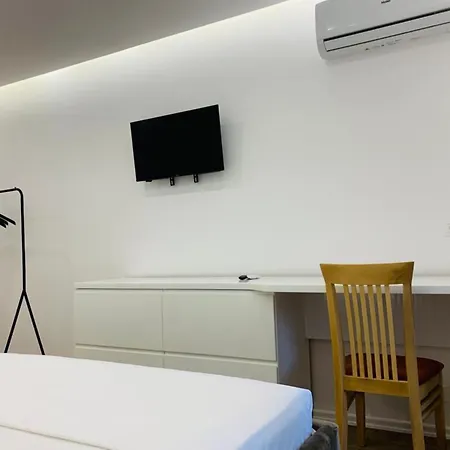Sela Rent- City Rooms And Studio Apartments Tirana Exterior photo